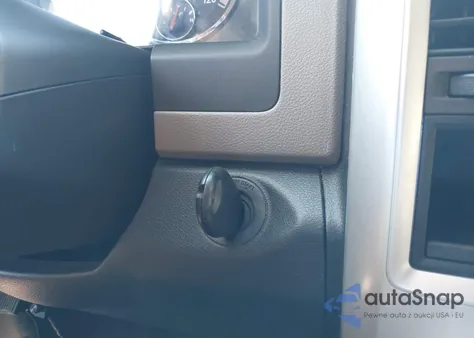 2010 Dodge Ram 1500 из США, поврежденный, VIN 1D7RB1CT0AS134077